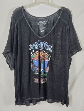 Thrashed Boston Music Group Women's Black Short Sleeve Tissue T-shirt Size 6